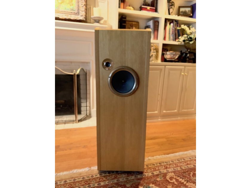 OCELLIA-  REDUCED PRICE for speaker with great reviews!