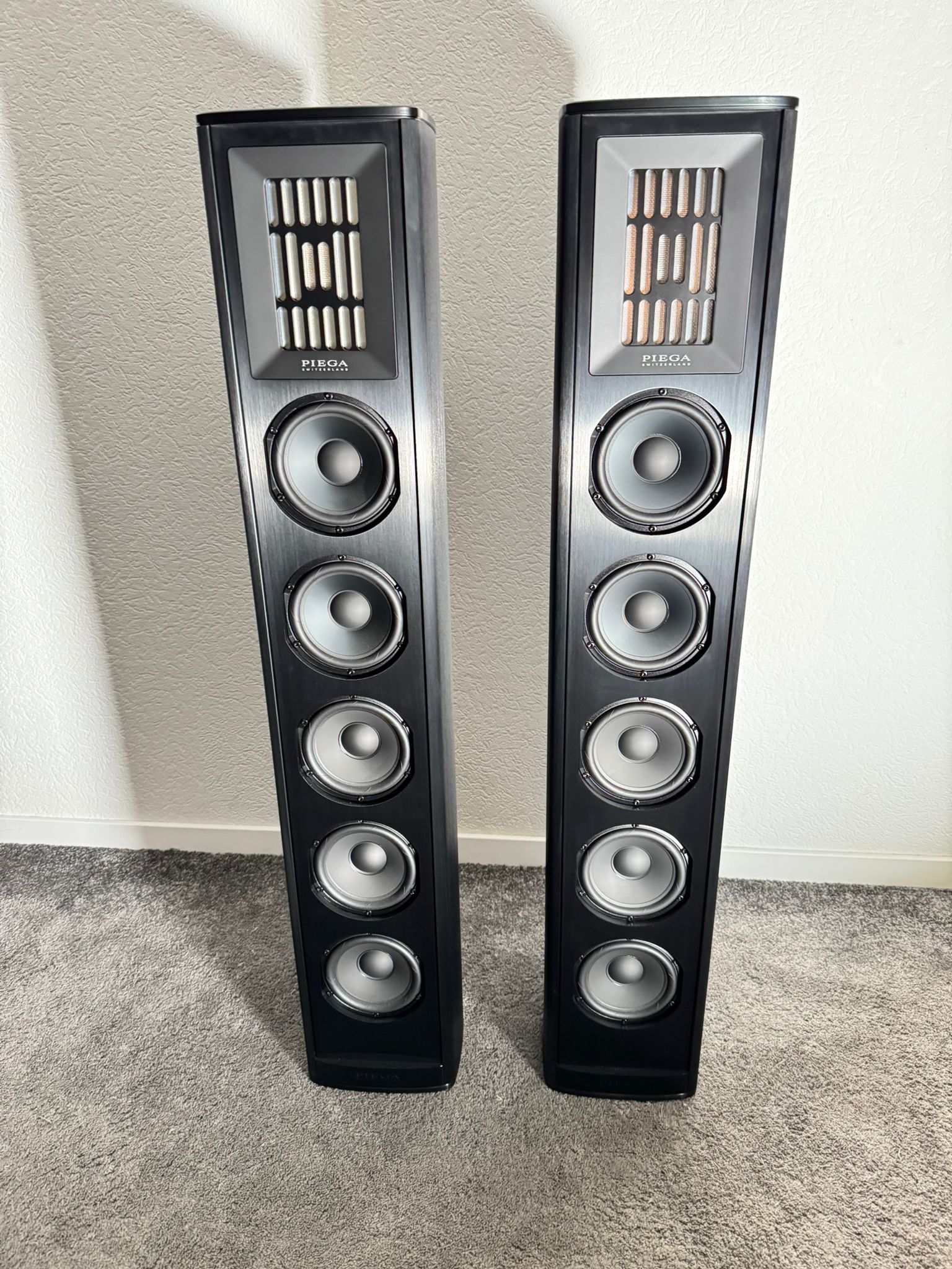 Piega Coax 611 speakers in black ex demo