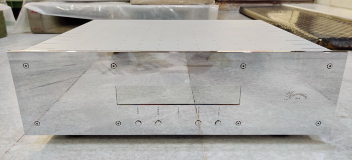 Burmester 948 power conditioner. Almost like New !! Vol...