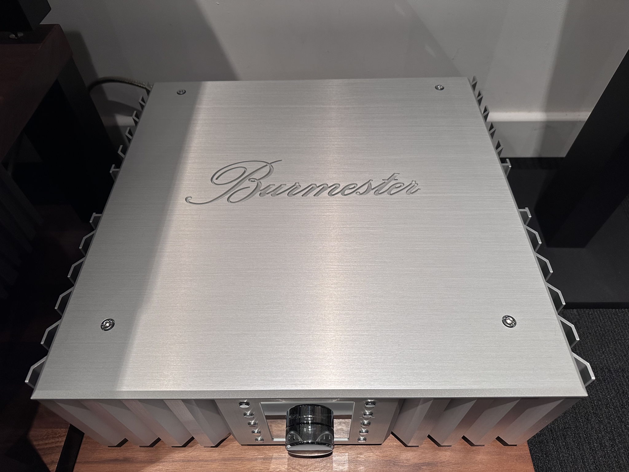 Burmester 082 integrated amplifier 2