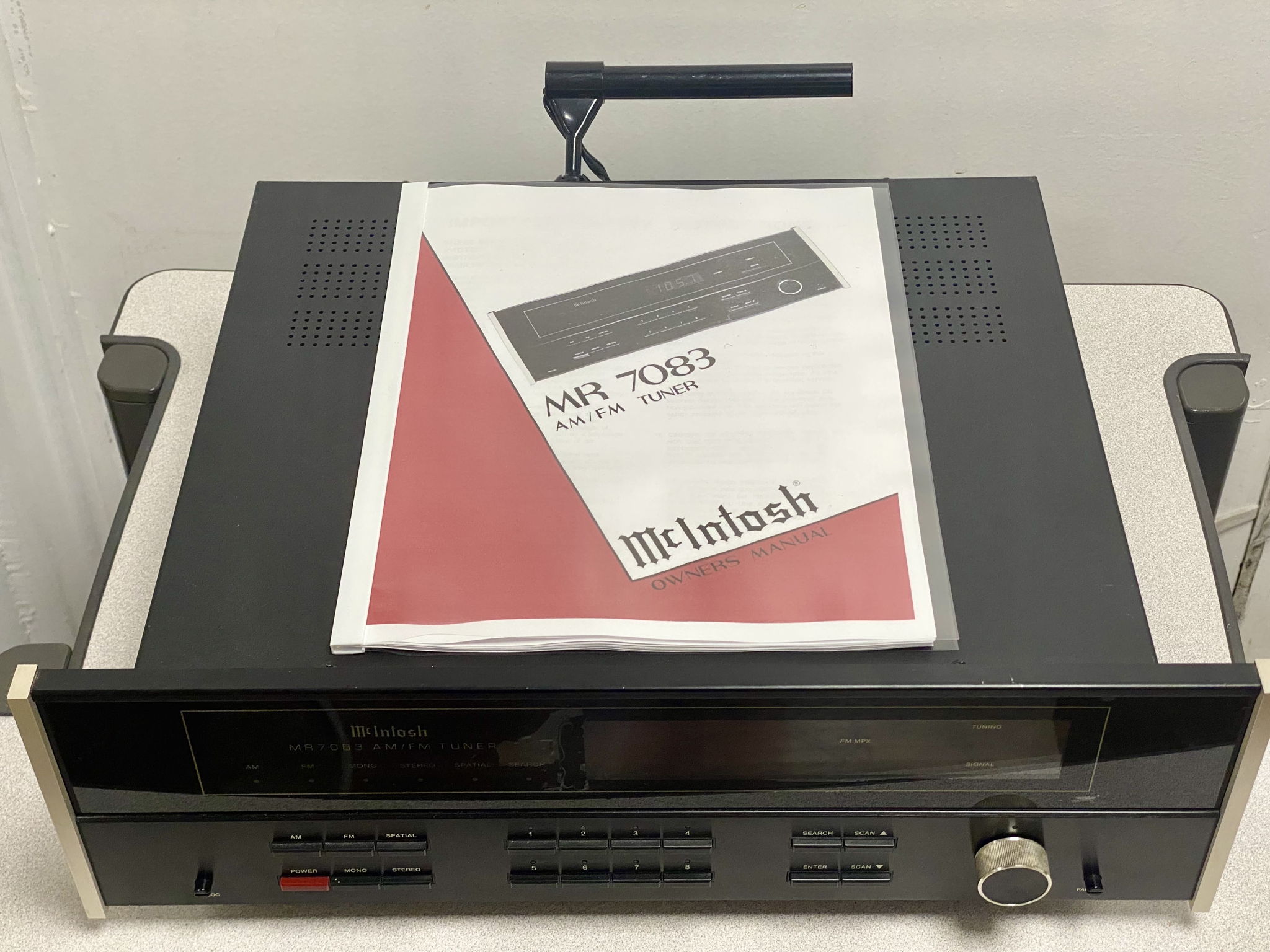 McIntosh MR7083 Solid-State AM/FM stereo tuner 3