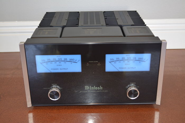 McIntosh MC-352 Stereo Power Amplifier -- Excellent Con...