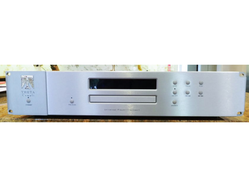 Theta Digital Compli CD DVD Player - Sold as is but in nice shape !