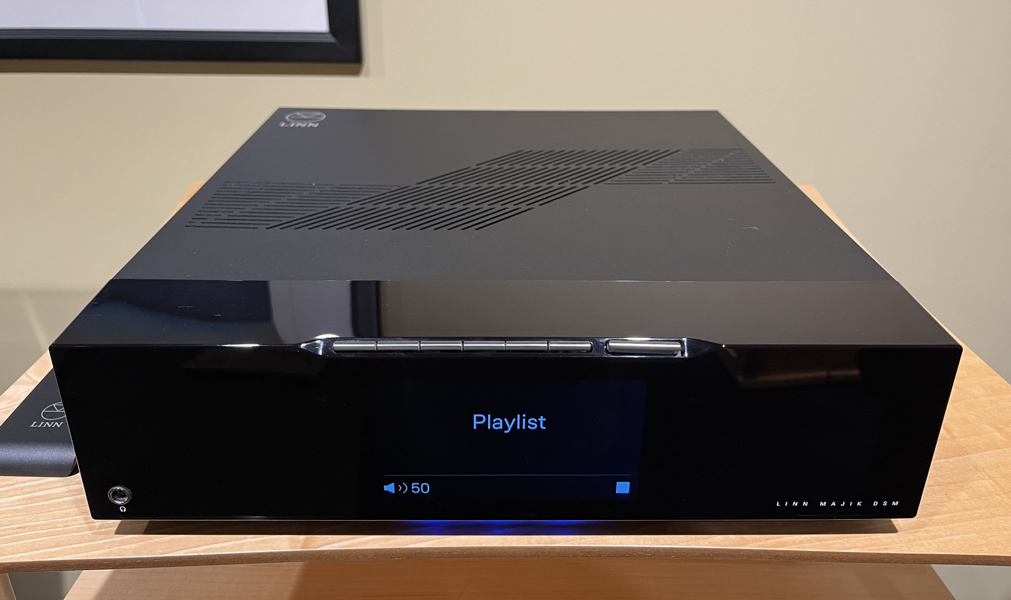 Linn Majik DSM 4 Integrated amp/Streamer in black 2