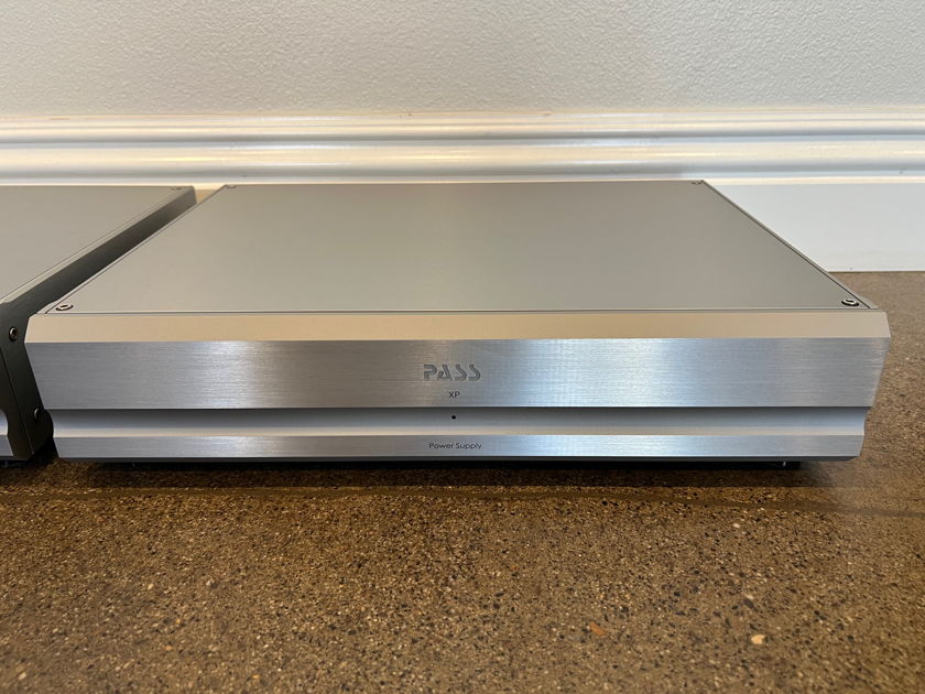 Pass Labs XP-22 Preamplifier -- Excellent Condition (see pics!)