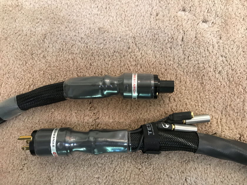Synergistic Research Tesla SE Hologram D - 2m - AC Cable - Best Price Anywhere  !!
