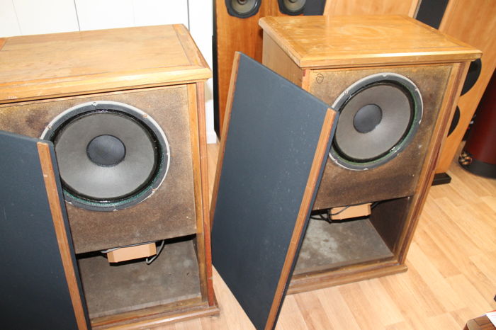 A Pair : Tannoy Windsor with Monitor Gold 15" in Excell...