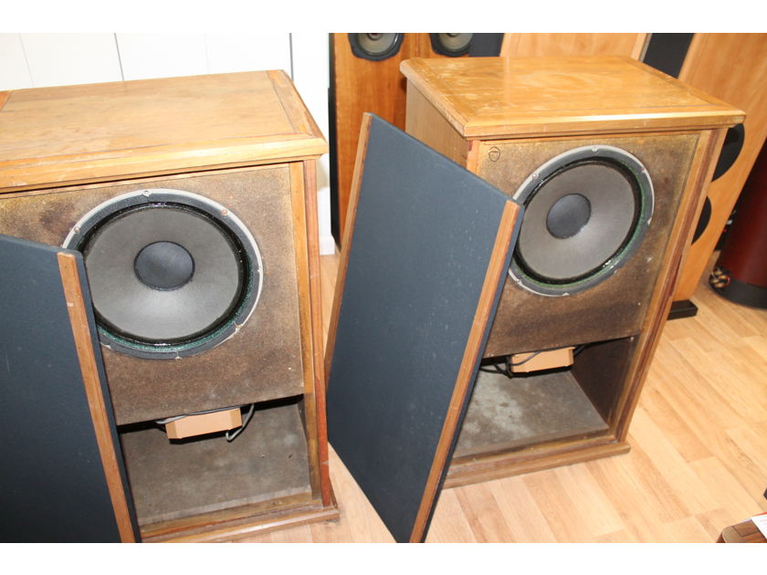A Pair : Tannoy Windsor with Monitor Gold 15" in Excellent Condition