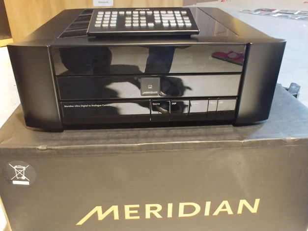 Meridian Ultra DAC 220 ~ 230V Black