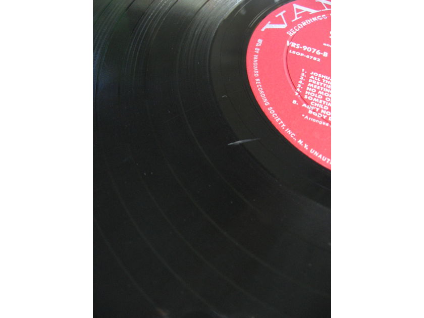 Odetta - At Carnegie Hall - 1960 Mono Vanguard Records VRS 9076