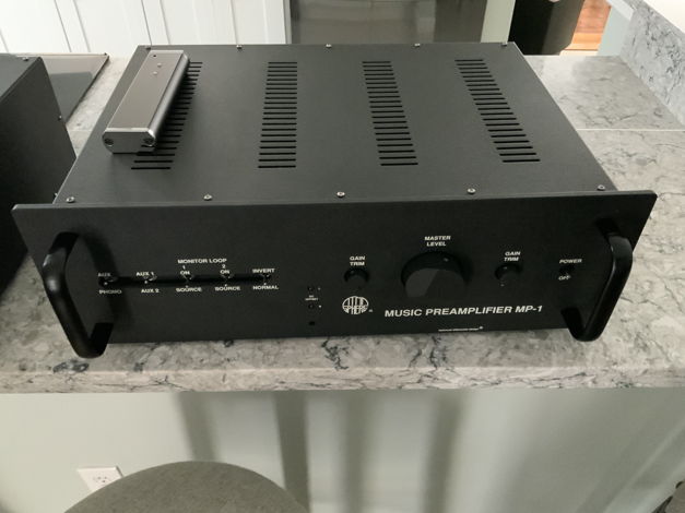 Atma-Sphere MP-1 MK 3.2 Tube Pre-Amp Line Stage with up...