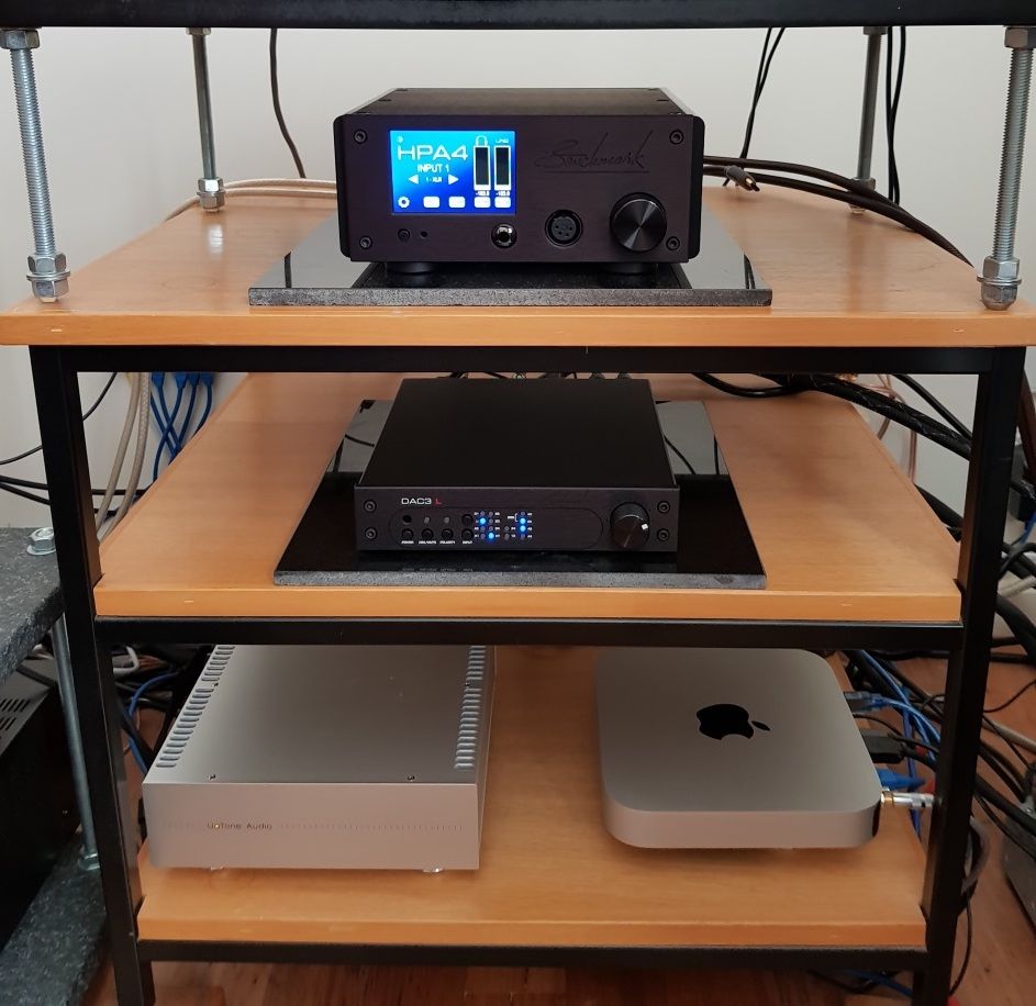 Benchmark HPA4/DAC3L and Mac mini with Uptone Audio JS2