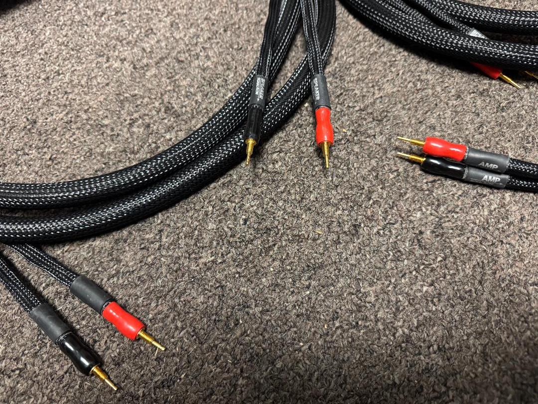 MIT  Matrix HD 38 speaker cables 4