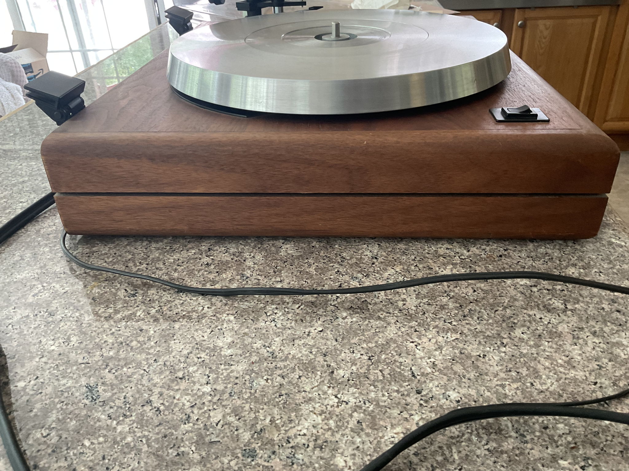 Acoustic Research The AR Turntable 6