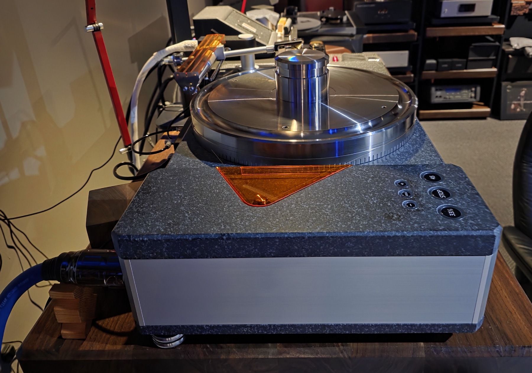 CS Port LFT1M2 System with Linear Air Bearing tonearm 4