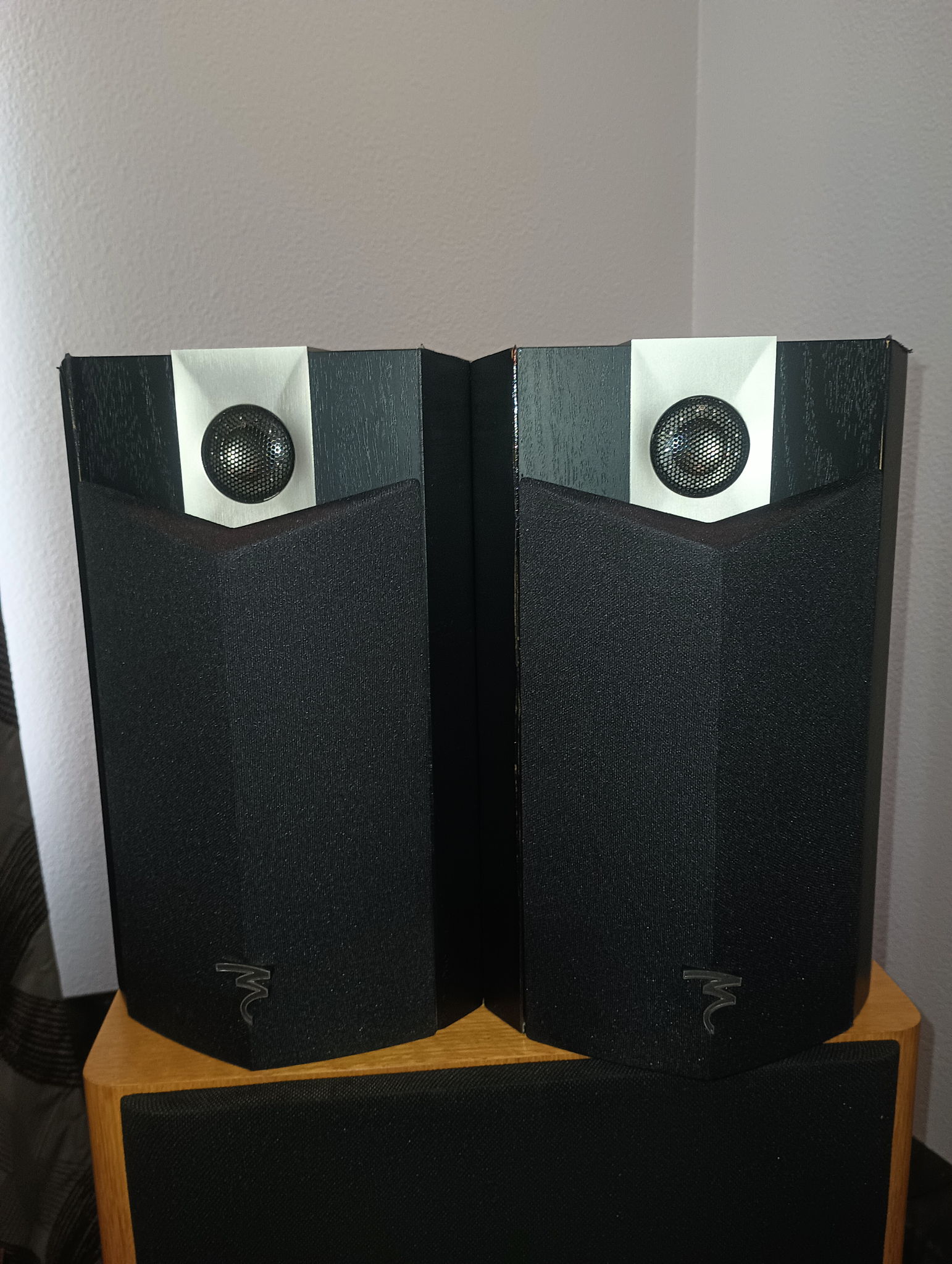Focal 705V Chorus Bookshelf Speakers