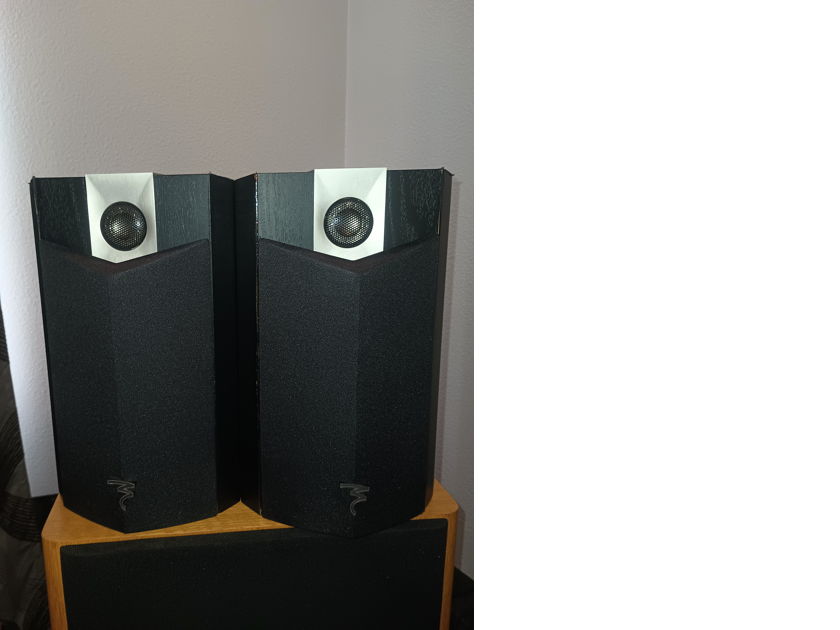 Focal 705V Chorus Bookshelf Speakers