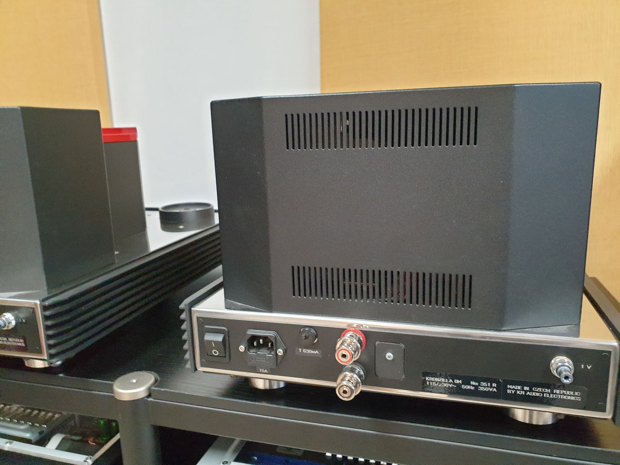 KR Audio Kronzilla DM 11