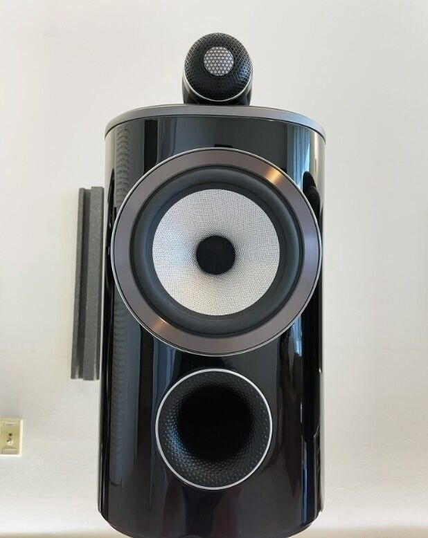 B&W 805D4 Gloss Black Speakers with Stands 6