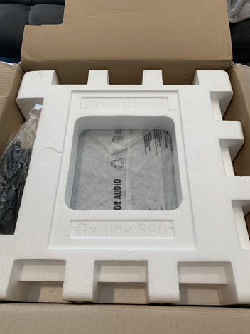 Monitor Audio Radius 390 Brand New Black Gloss