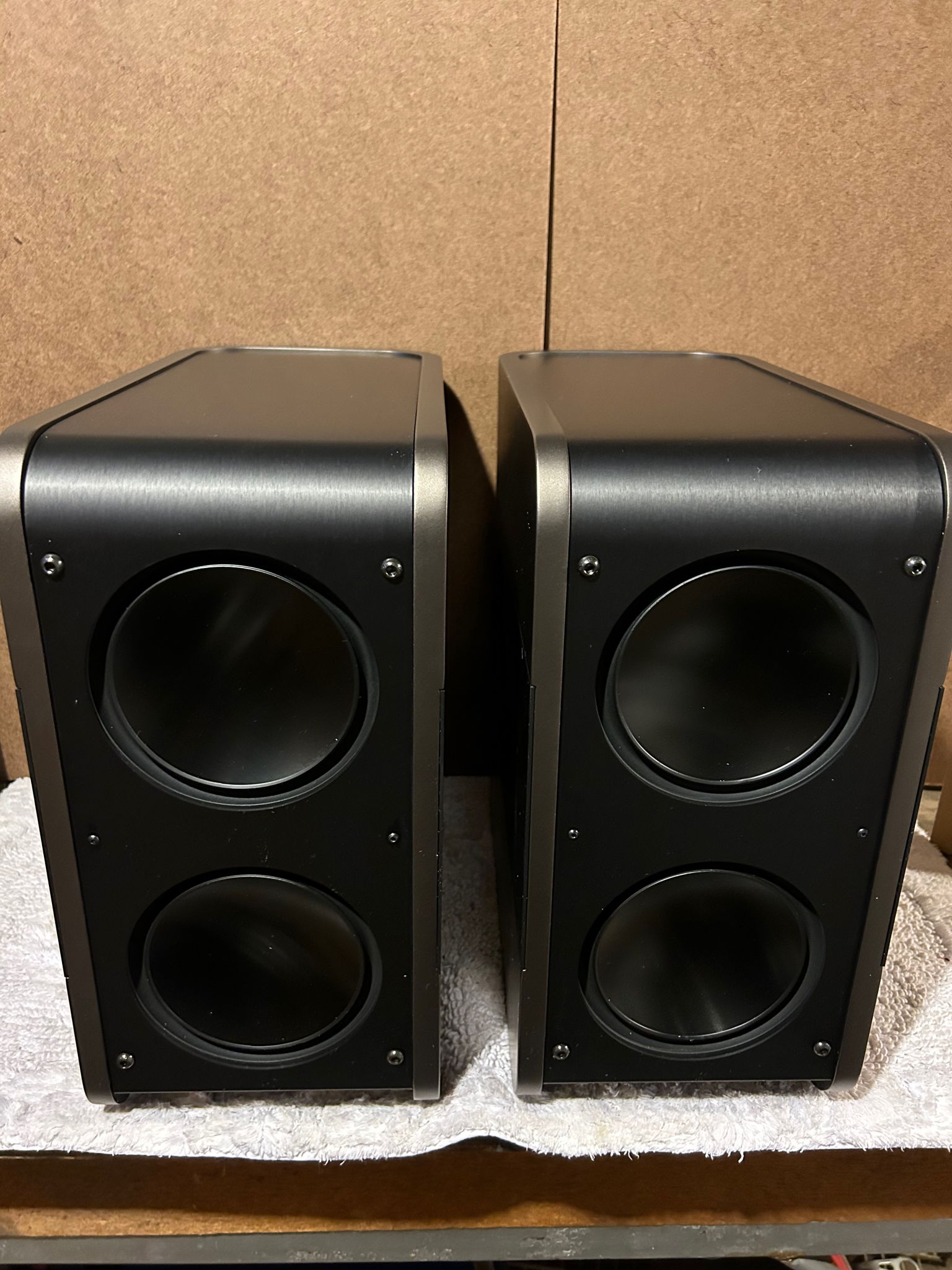 Kii Audio Three System in extra-cost premium iced bronz... 4