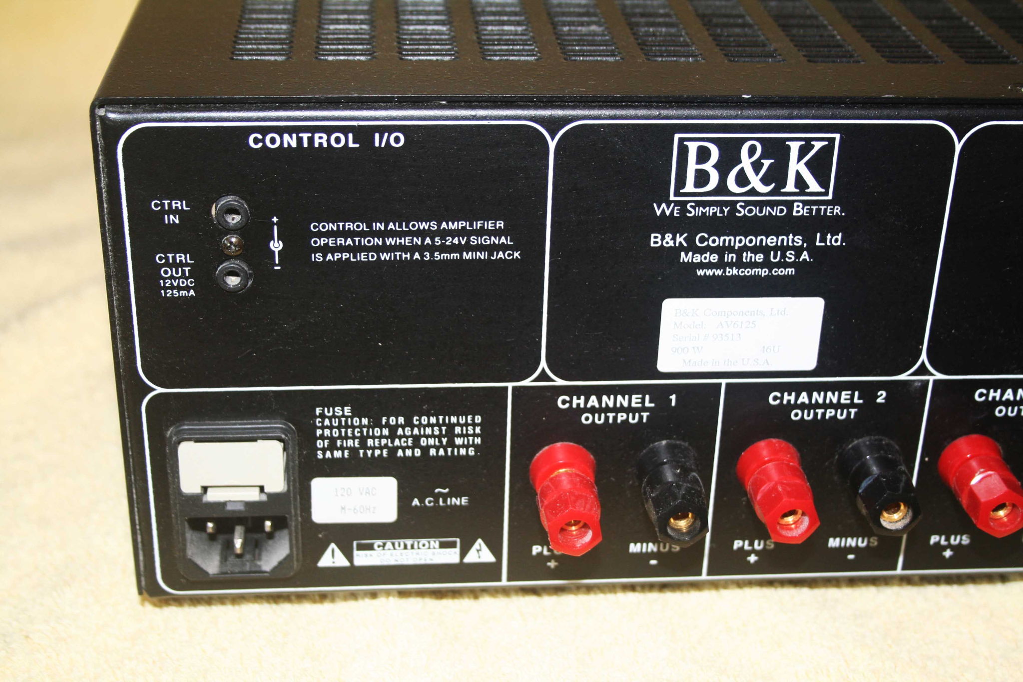 B&K AV6125 - 6 channel Power Amp 6