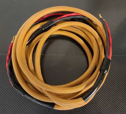 Soundstring Cable Tricormaxial Speaker Cable. 3 Meters....