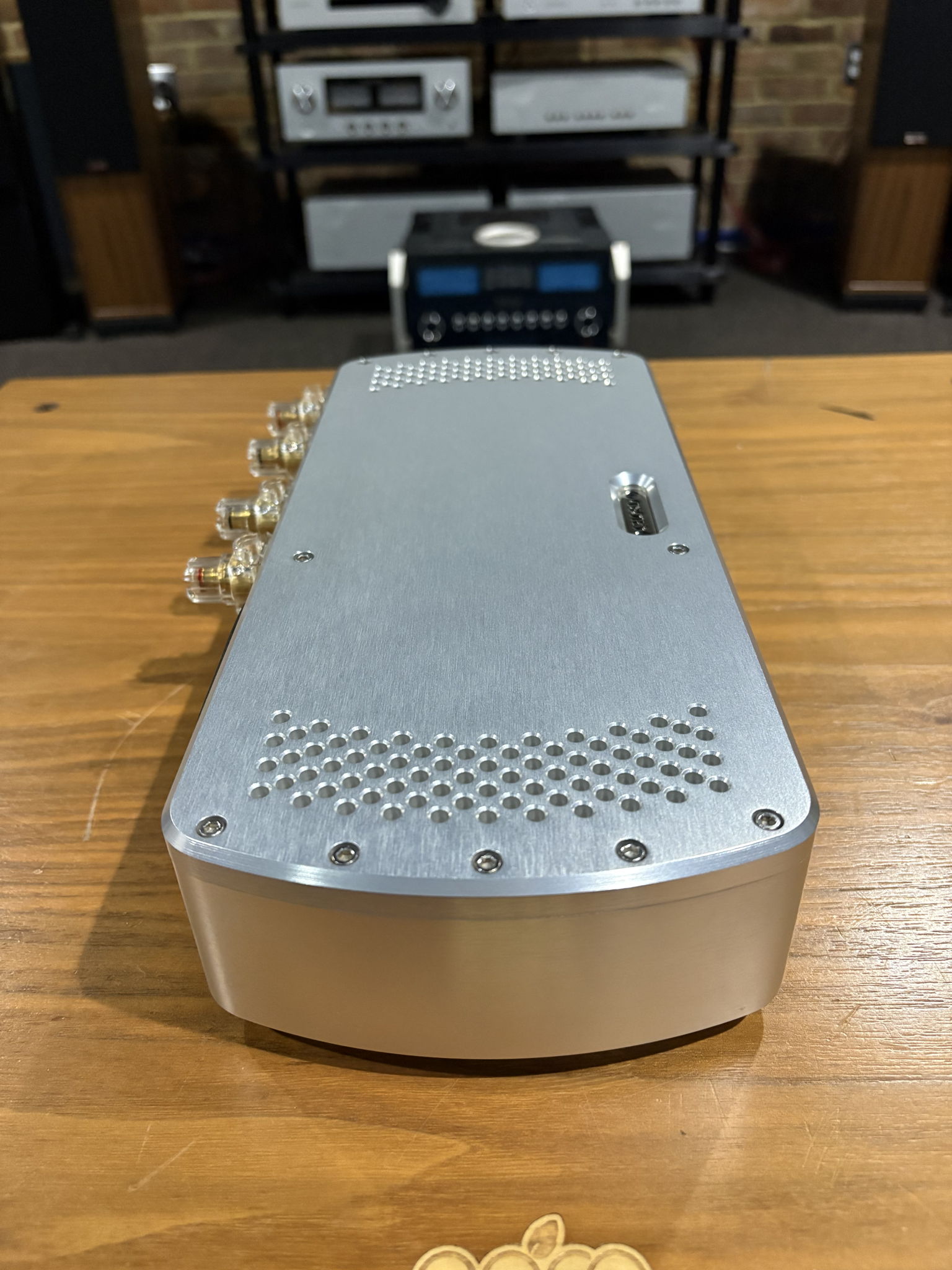 Chord Electronics Ltd. Etude Stereo Amplifier in Silver 3