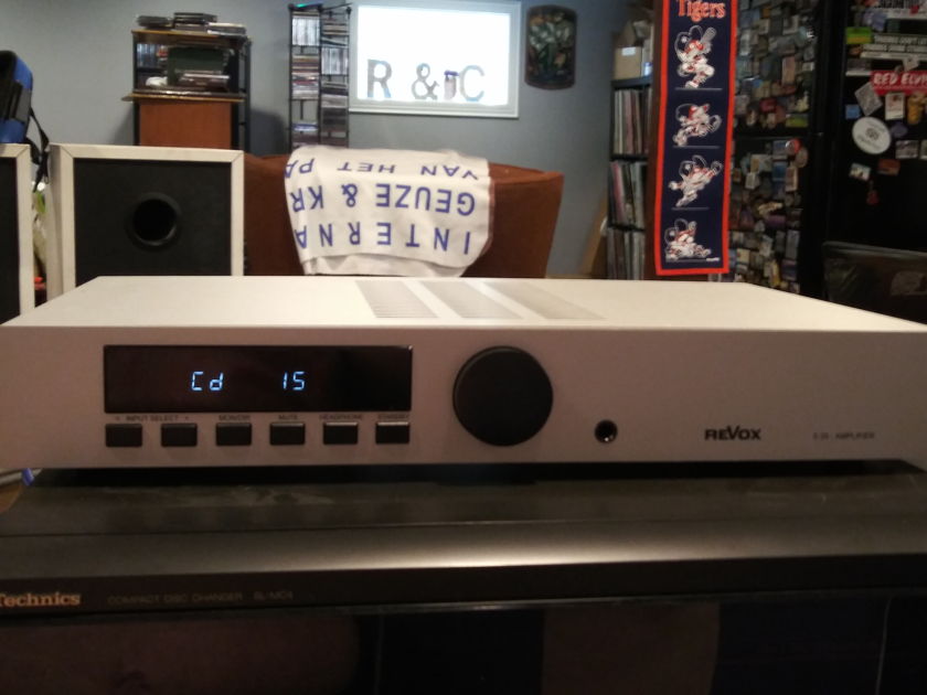 Revox  S25 Integrated Amplifier * Made in Germany *