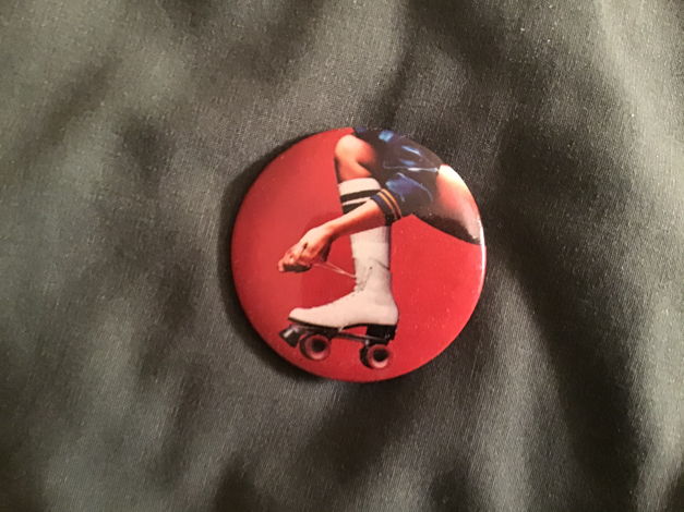 Linda Ronstadt  Living In The USA Pin