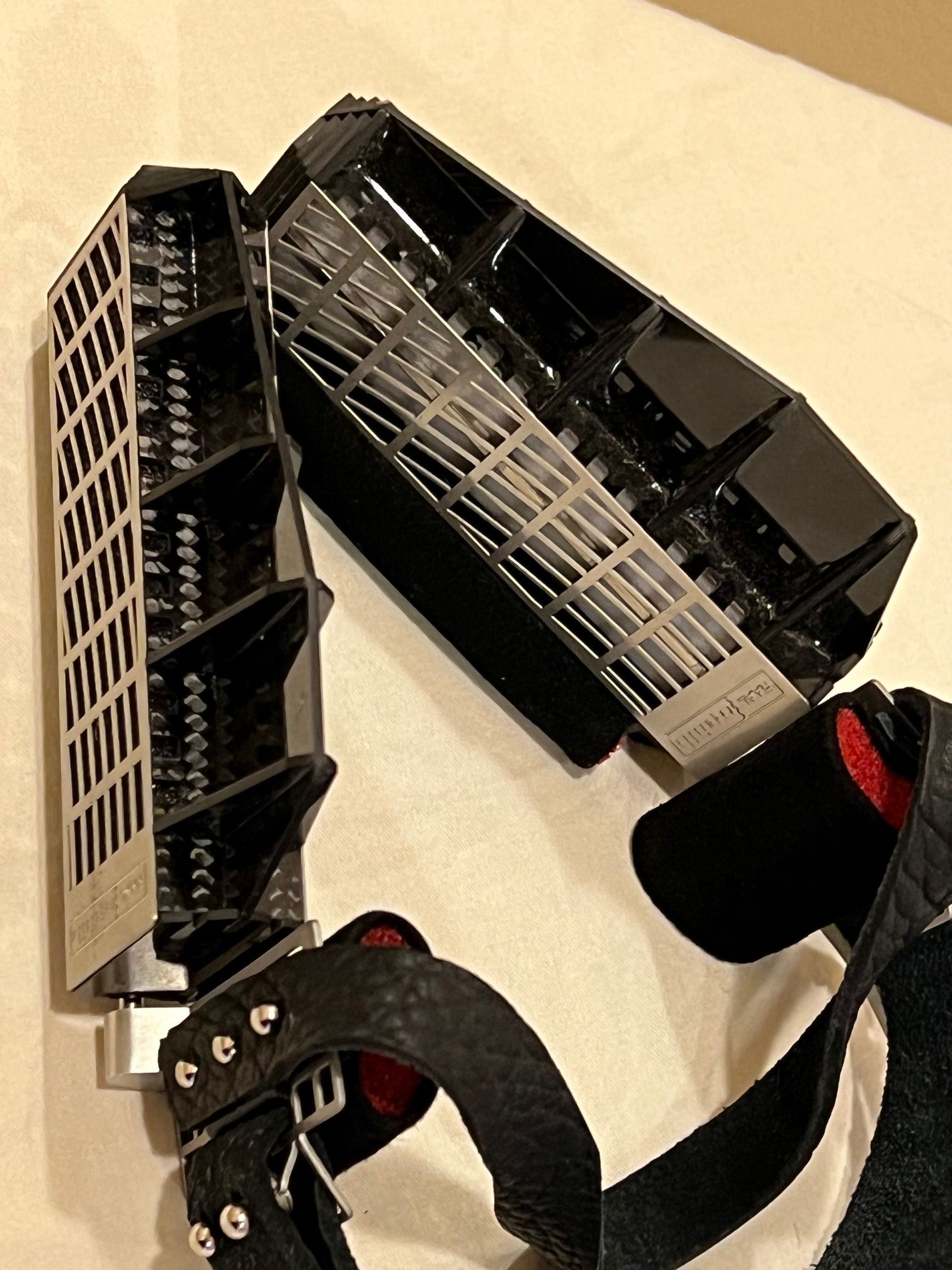 RAAL requisite SR1a ribbon headphones 6