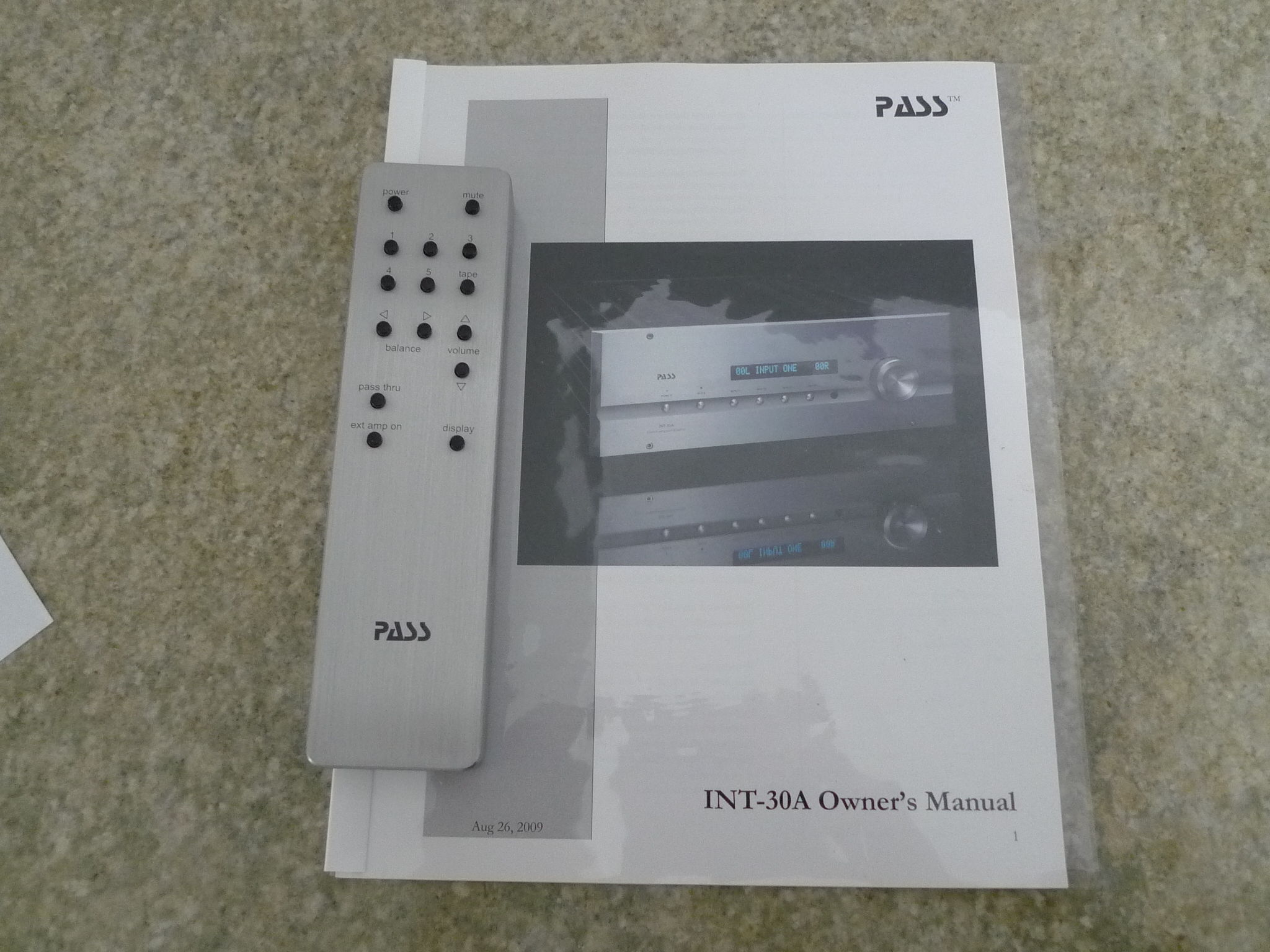 Pass Labs INT-30A 11