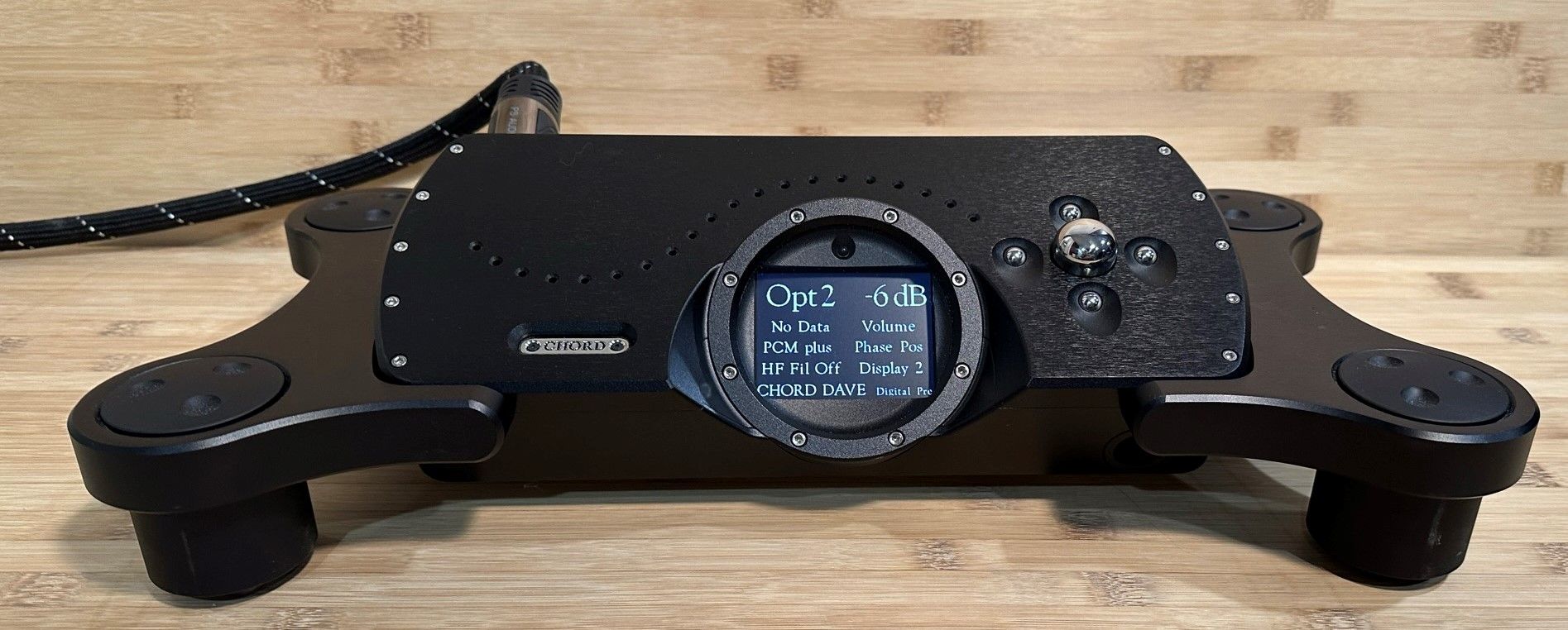 Chord Electronics DAVE DAC in black with Ensemble Stand... 5