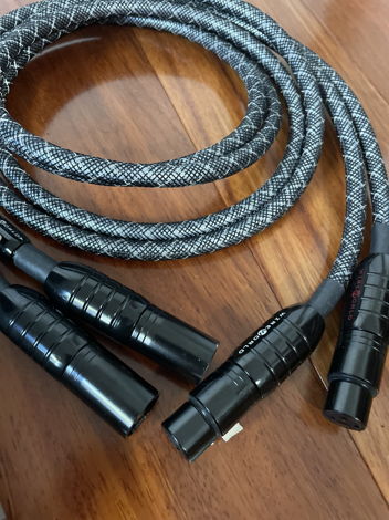Wireworld Platinum Eclipse 7 XLR cables, 1.5 meter pair
