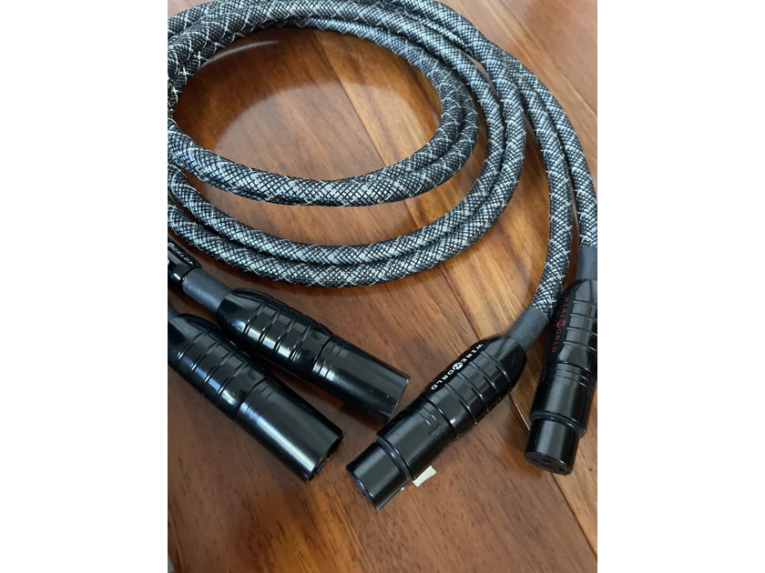 Wireworld Platinum Eclipse 7 XLR cables, 1.5 meter pair