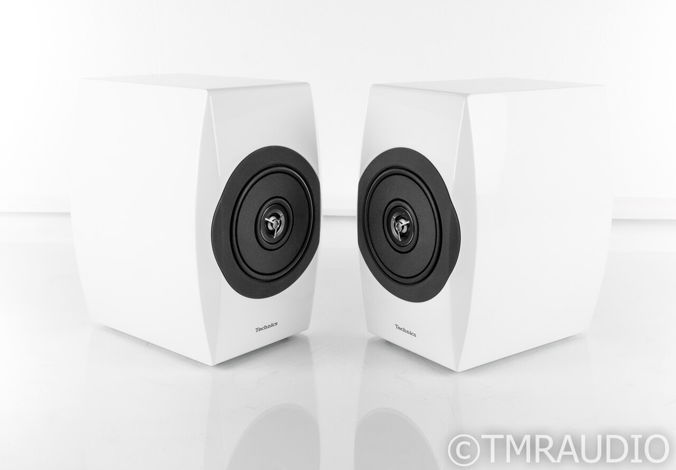 Technics SB-C700 Bookshelf Speakers; White Pair; SBC700...