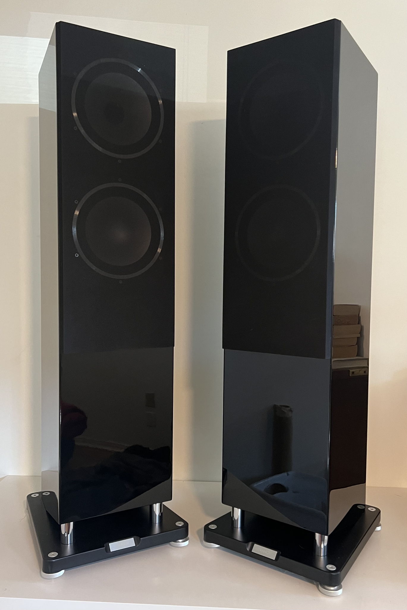 Gloss Black Tannoy Revolution XT 8F 2