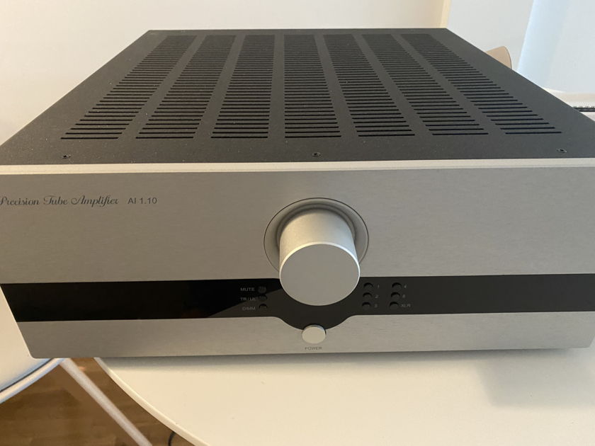 Canor Audio AI 1.10 KT88 20w/40w Integrated Amp