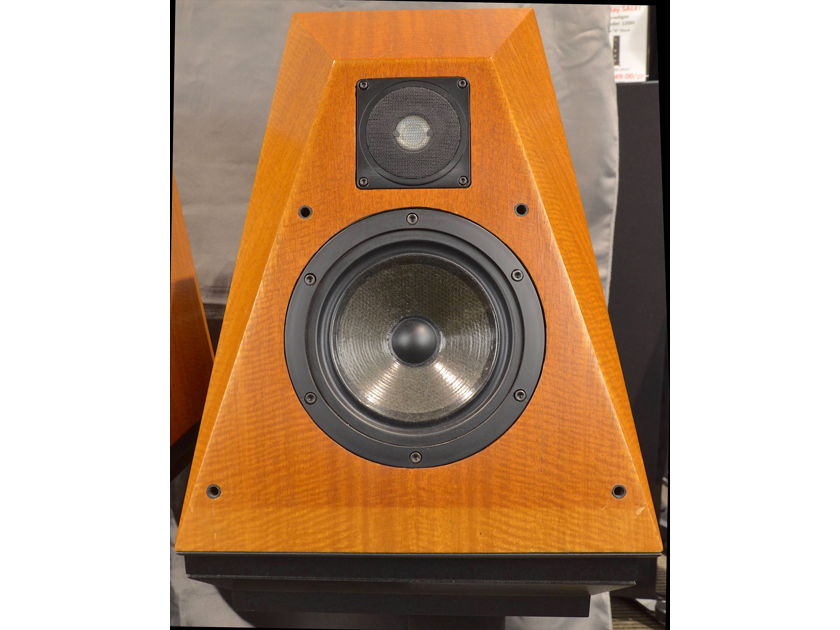 Artemis Systems EOS AS1.0 Standmount Speakers w/ Stands Included  RARE!