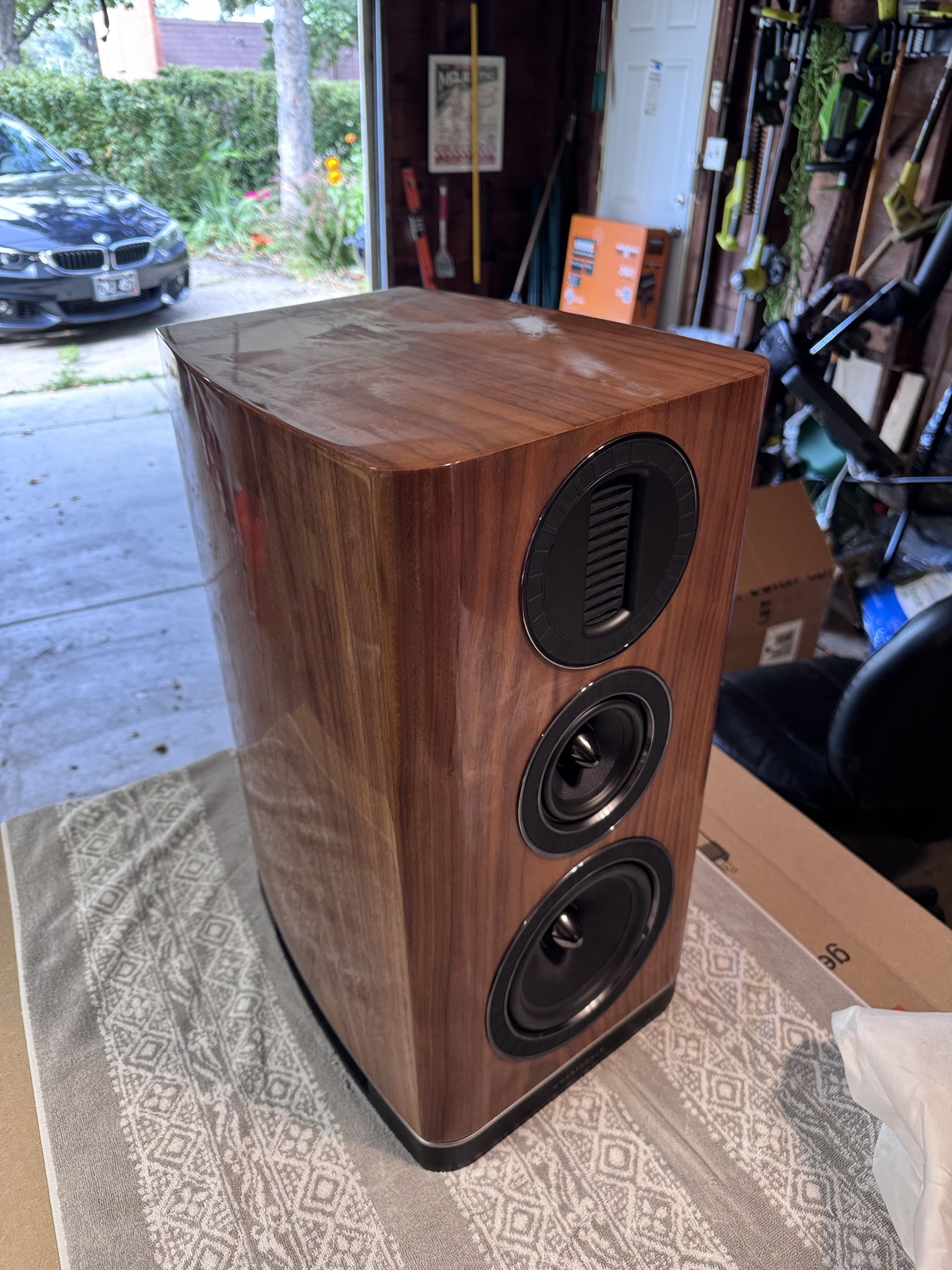 Wharfedale Aura 2 in Stunning Walnut!! 4
