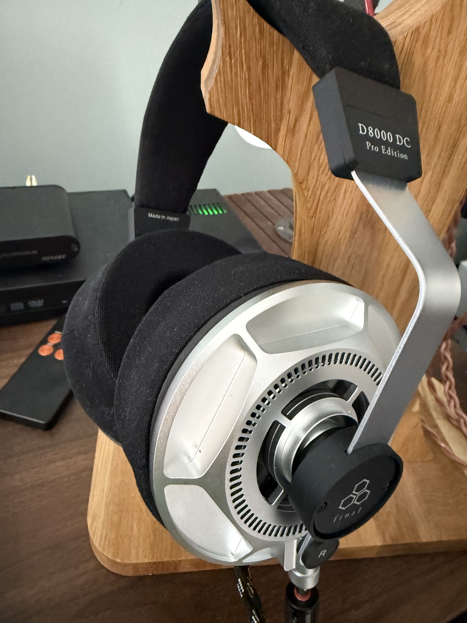 Final D8000 DC Pro NEW IN BOX, great savings on a brand... 4