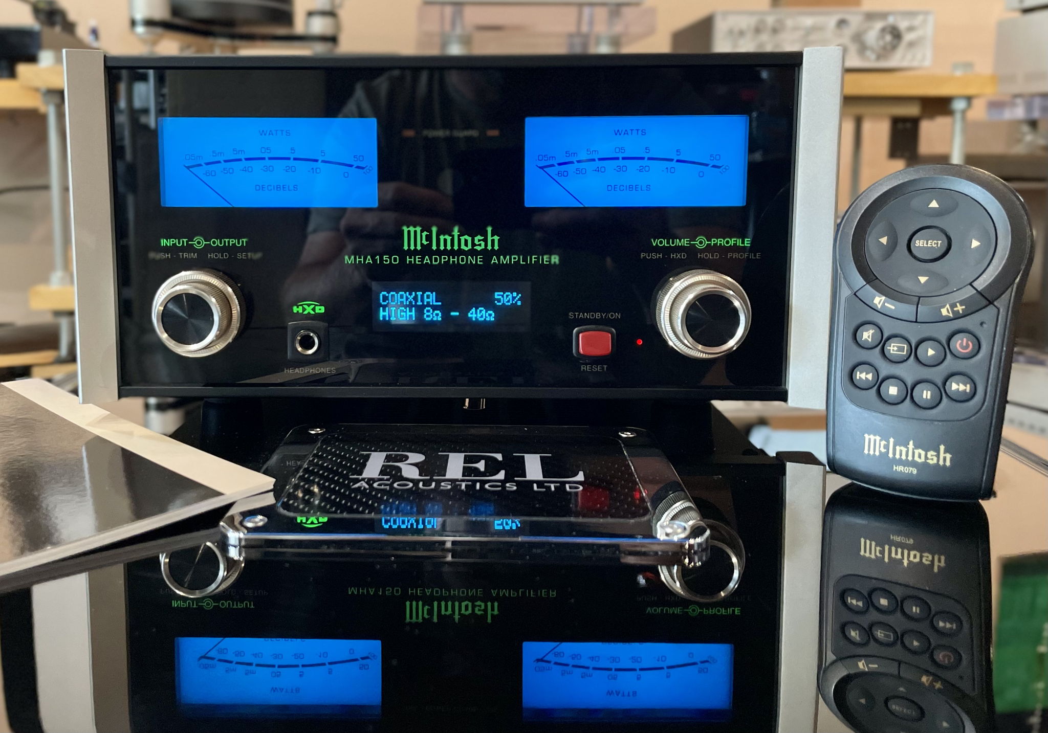 McIntosh MHA-150 Balanced HPA & Speaker Amp w/Remote, A... 3