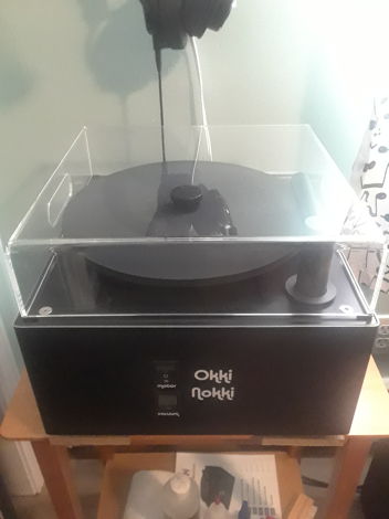 Okki Nokki MKIV Record cleaning machine with cover and ...
