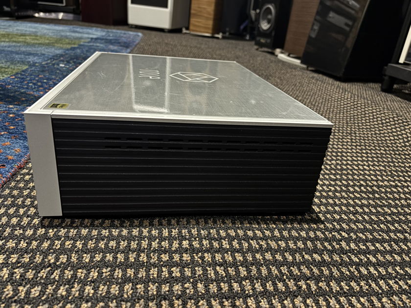 HiFi Rose RS150B Network Streamer and DAC in Silver