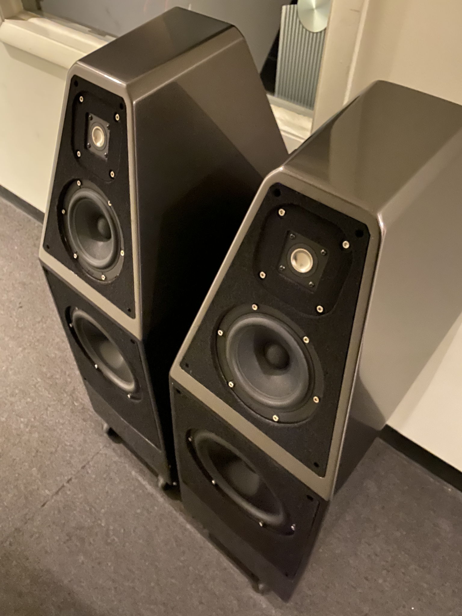 Wilson Audio Sophia mkIII titanium 9