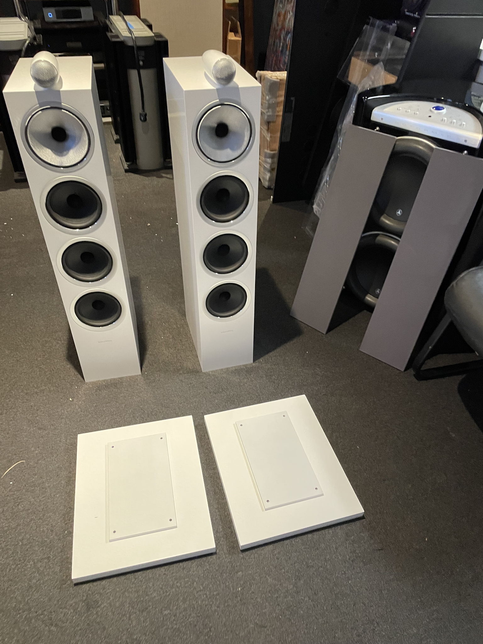 B&W (Bowers & Wilkins) 702 S2 local pickup 6