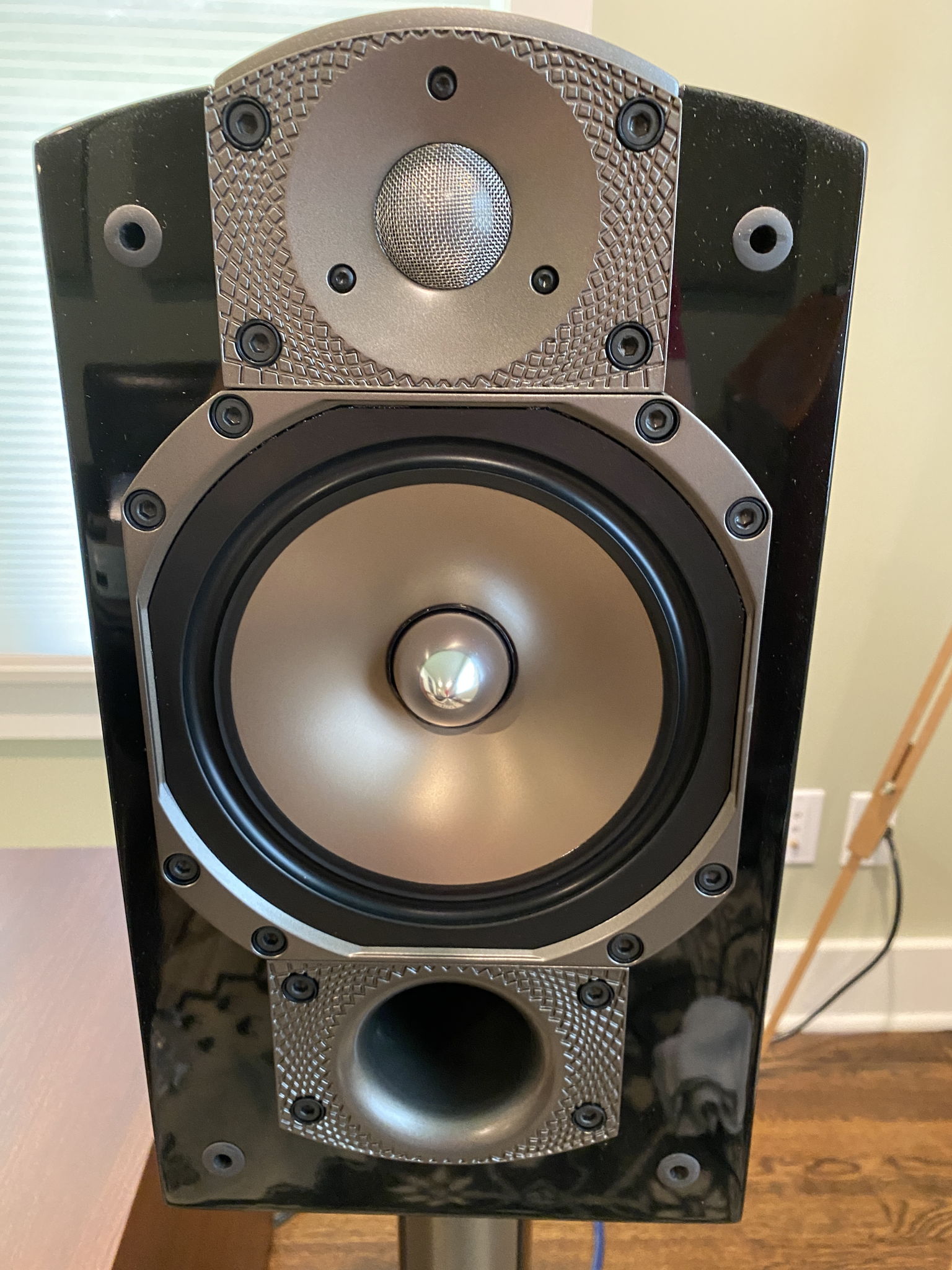 Paradigm Mini Monitor 5 1 Speaker System Hometheaterhifi Com