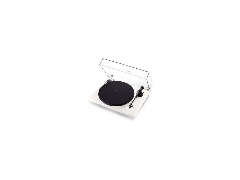 Triangle 2 Speed Turntable By Pro-Ject w/ Ortofon Cartridge