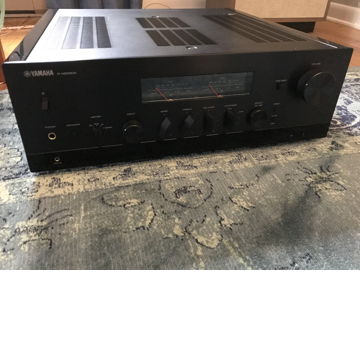 Yamaha R-N2000A Network Receiver