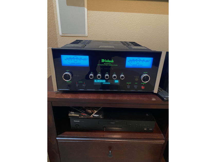McIntosh MA-8900 2-Channel Integrated Amplifier